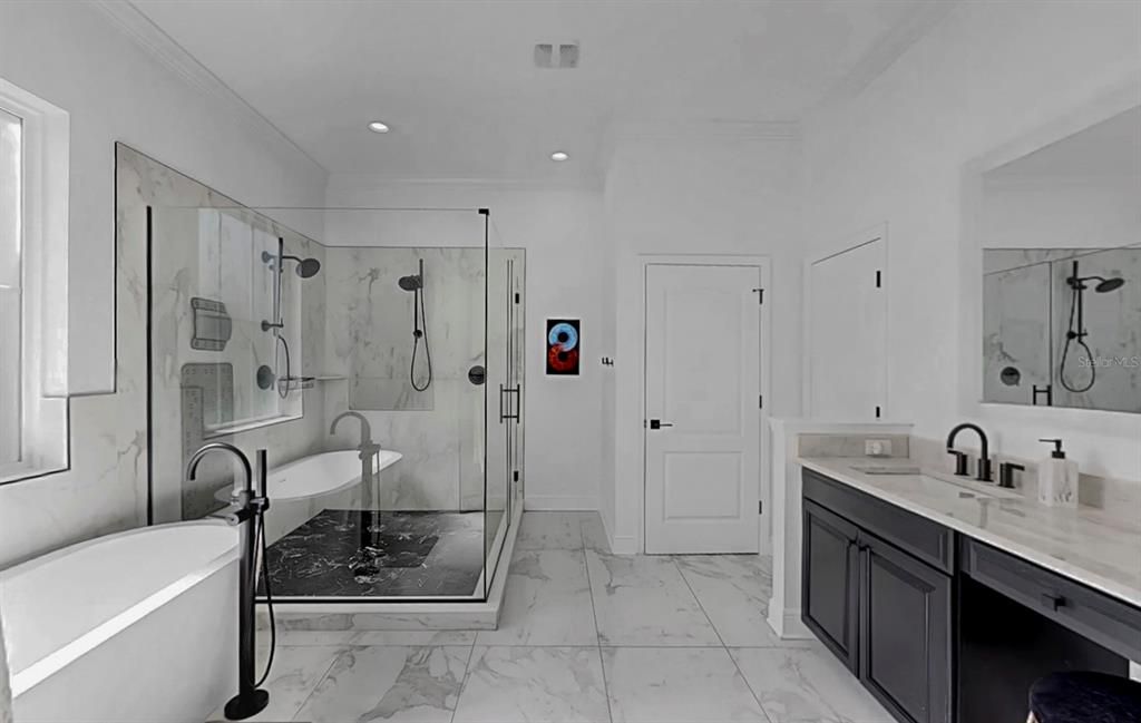 待售: $1,050,000 (5 贝兹, 4 浴室, 4173 平方英尺)