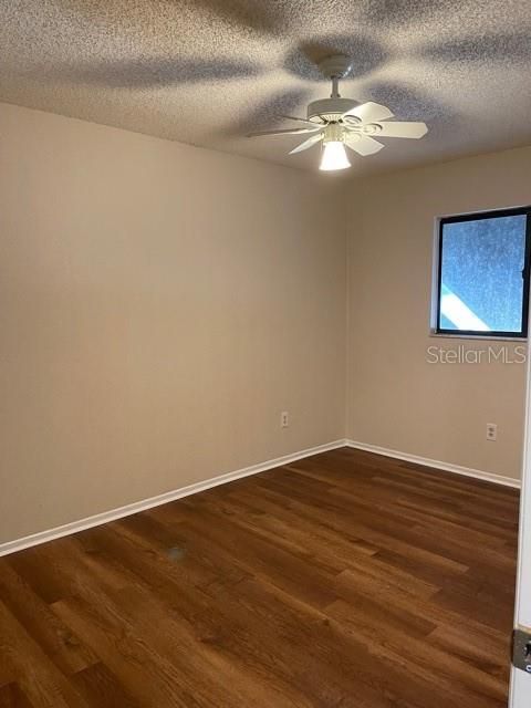 For Rent: $1,595 (2 beds, 1 baths, 1048 Square Feet)