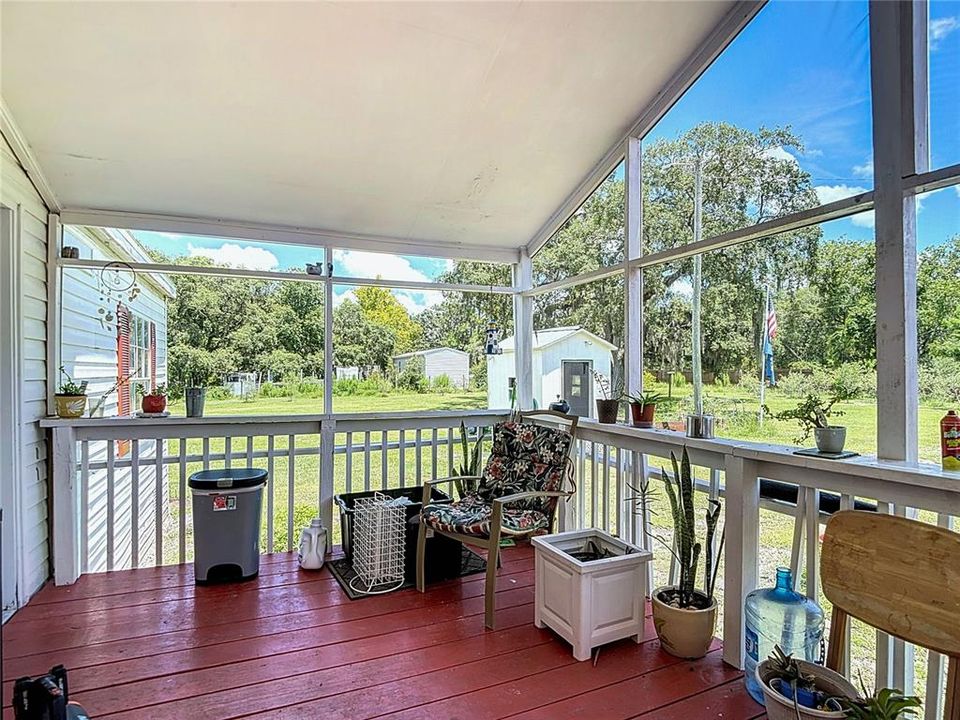 For Sale: $260,000 (3 beds, 2 baths, 1404 Square Feet)