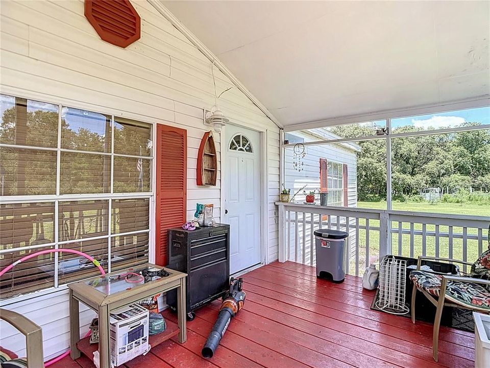 For Sale: $260,000 (3 beds, 2 baths, 1404 Square Feet)