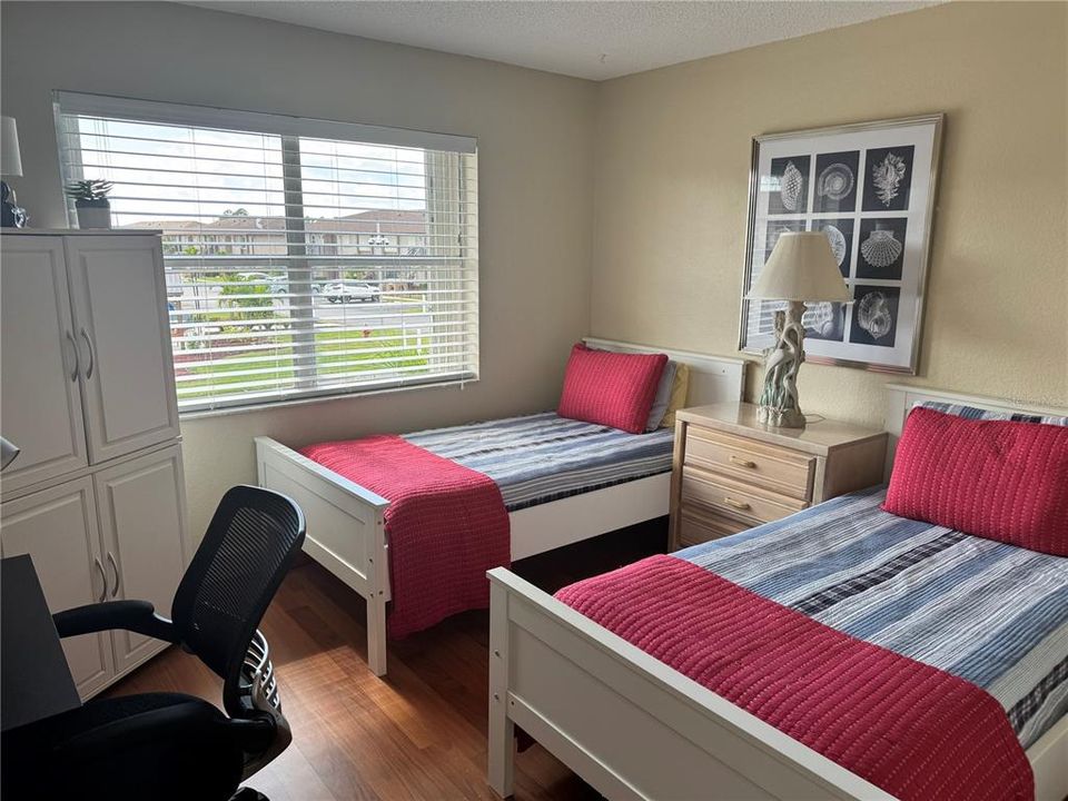 待售: $149,900 (2 贝兹, 2 浴室, 860 平方英尺)