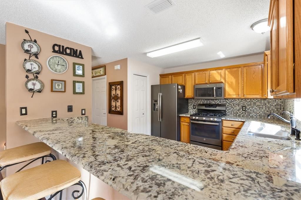 待售: $319,000 (2 贝兹, 2 浴室, 1123 平方英尺)