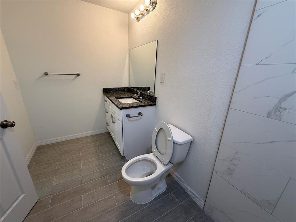 For Rent: $2,250 (4 beds, 2 baths, 1800 Square Feet)