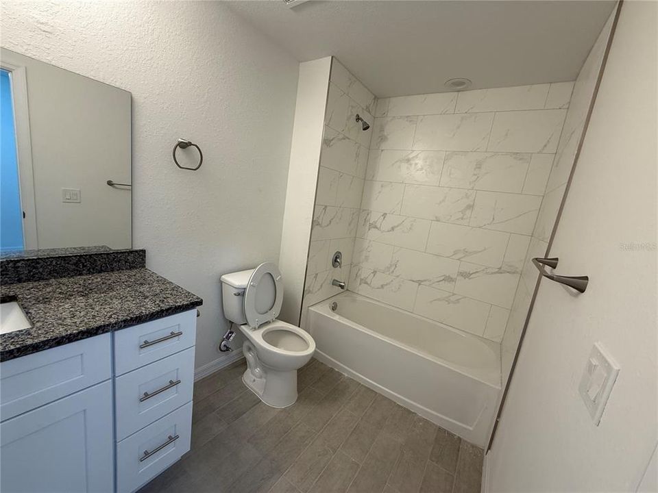 For Rent: $2,250 (4 beds, 2 baths, 1800 Square Feet)