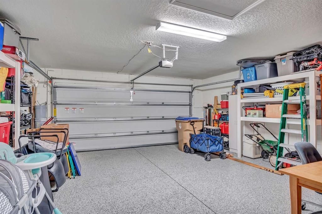 合同活跃: $429,000 (3 贝兹, 2 浴室, 1542 平方英尺)