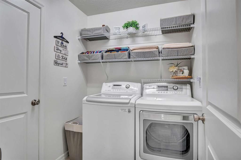 合同活跃: $429,000 (3 贝兹, 2 浴室, 1542 平方英尺)