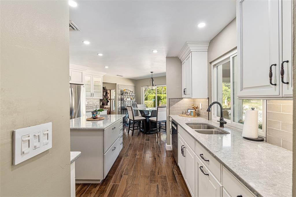 На продажу: $1,150,000 (3 спален, 2 ванн, 2621 Квадратных фут)