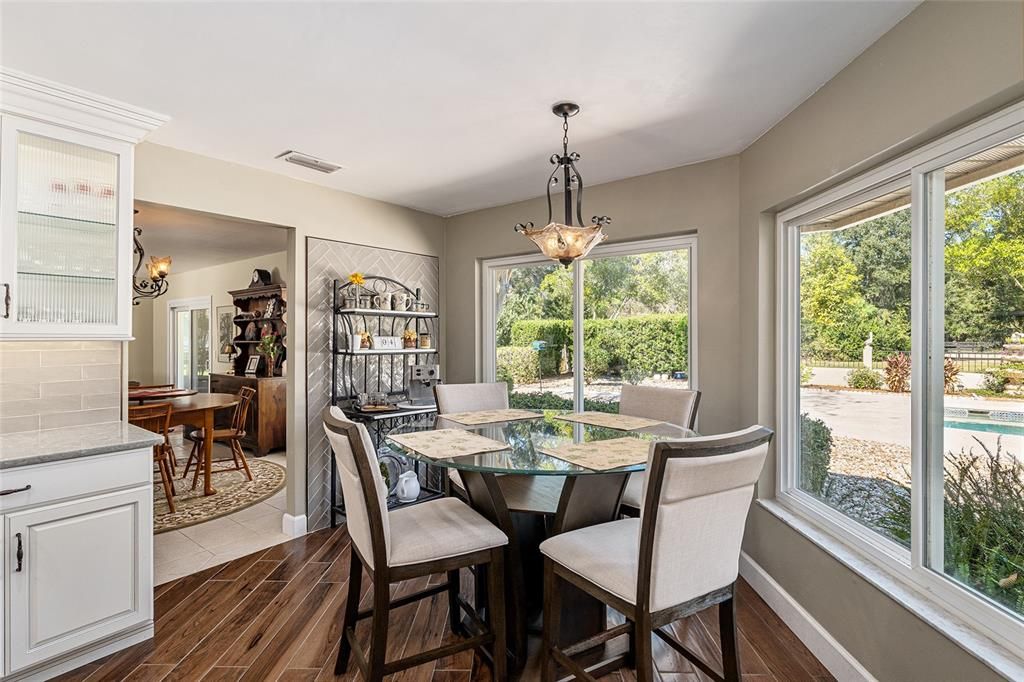 На продажу: $1,150,000 (3 спален, 2 ванн, 2621 Квадратных фут)