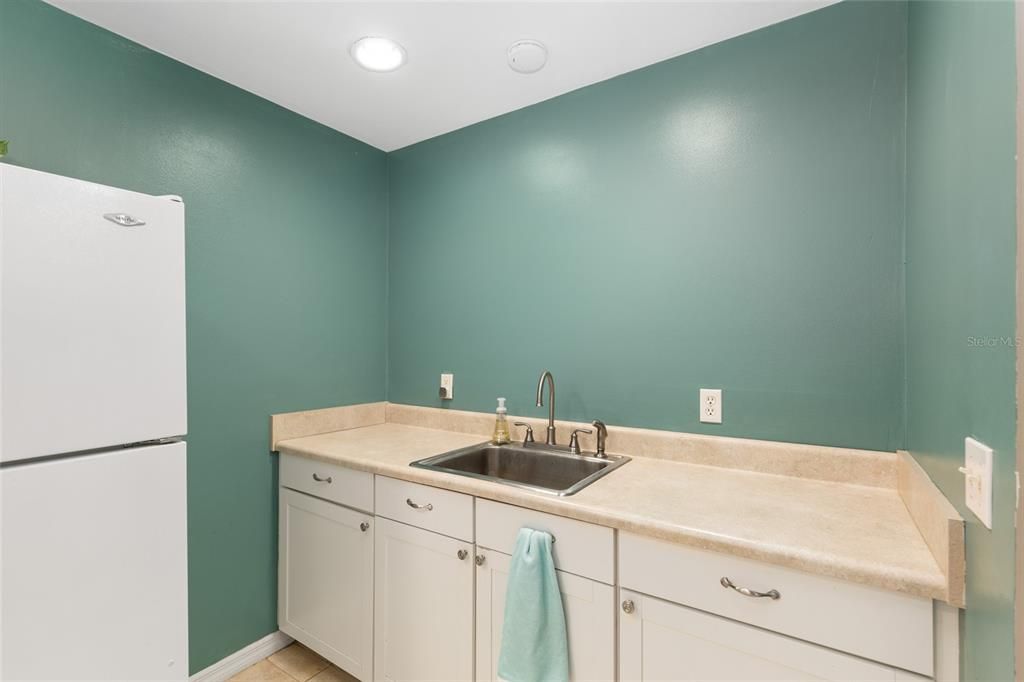 На продажу: $1,150,000 (3 спален, 2 ванн, 2621 Квадратных фут)