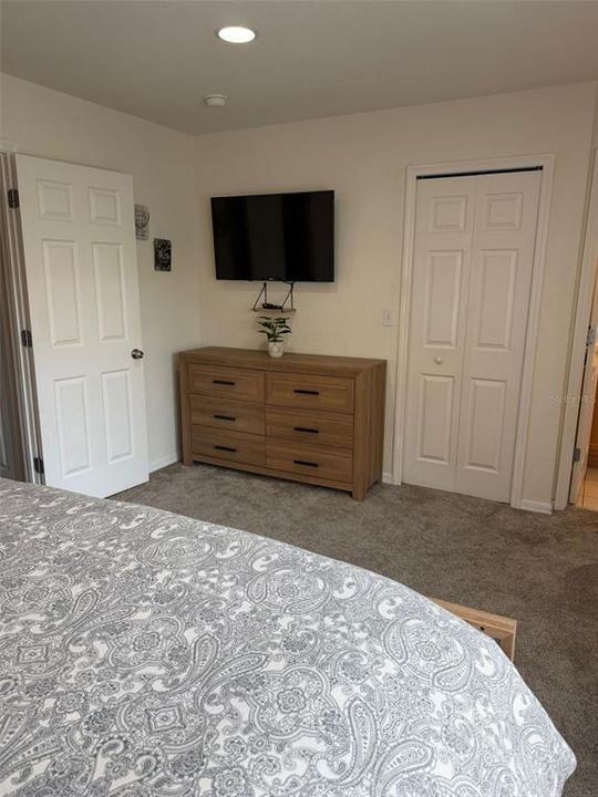 For Sale: $329,000 (3 beds, 3 baths, 1440 Square Feet)