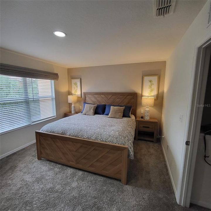 For Sale: $329,000 (3 beds, 3 baths, 1440 Square Feet)