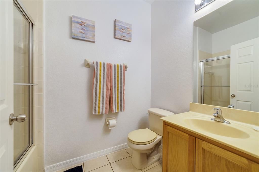 For Sale: $329,000 (3 beds, 3 baths, 1440 Square Feet)