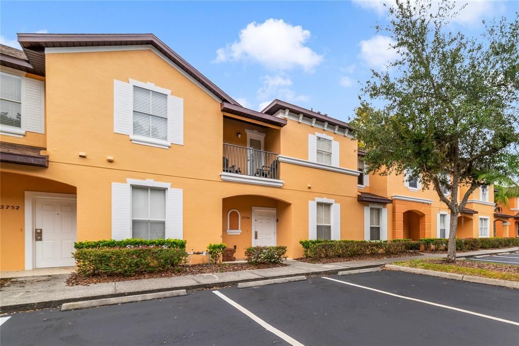 For Sale: $329,000 (3 beds, 3 baths, 1440 Square Feet)