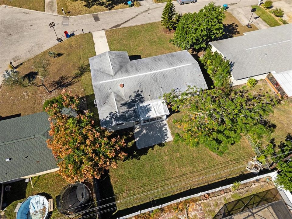 Active With Contract: $400,000 (4 beds, 2 baths, 1198 Square Feet)