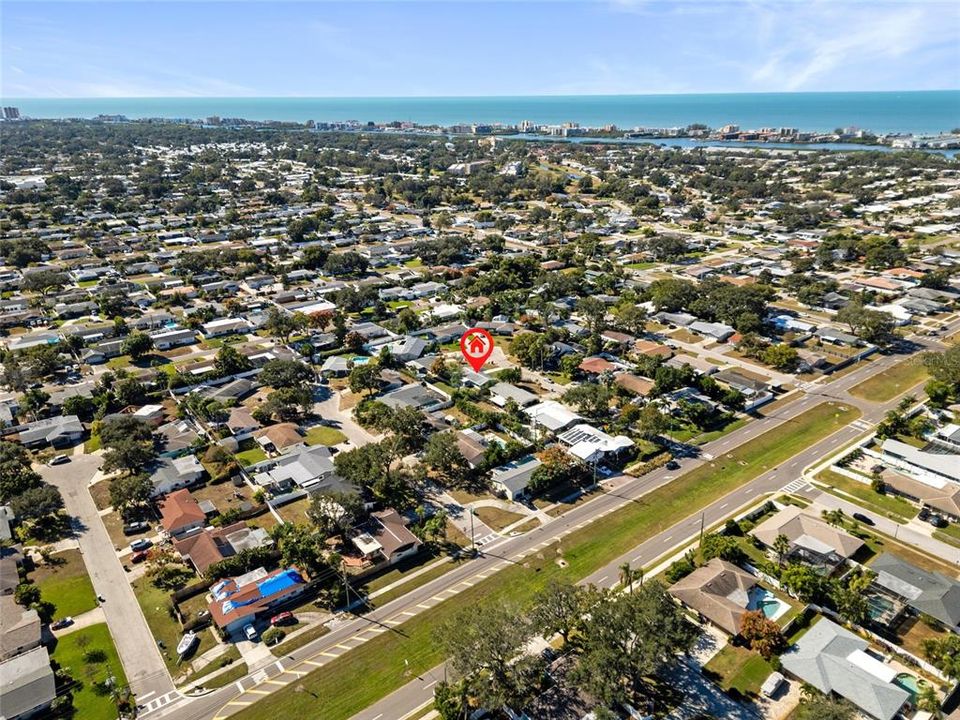 Active With Contract: $400,000 (4 beds, 2 baths, 1198 Square Feet)