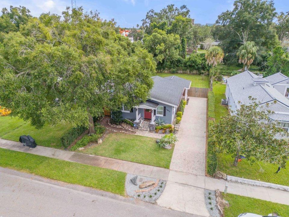 Под контрактом: $415,000 (2 спален, 1 ванн, 969 Квадратных фут)