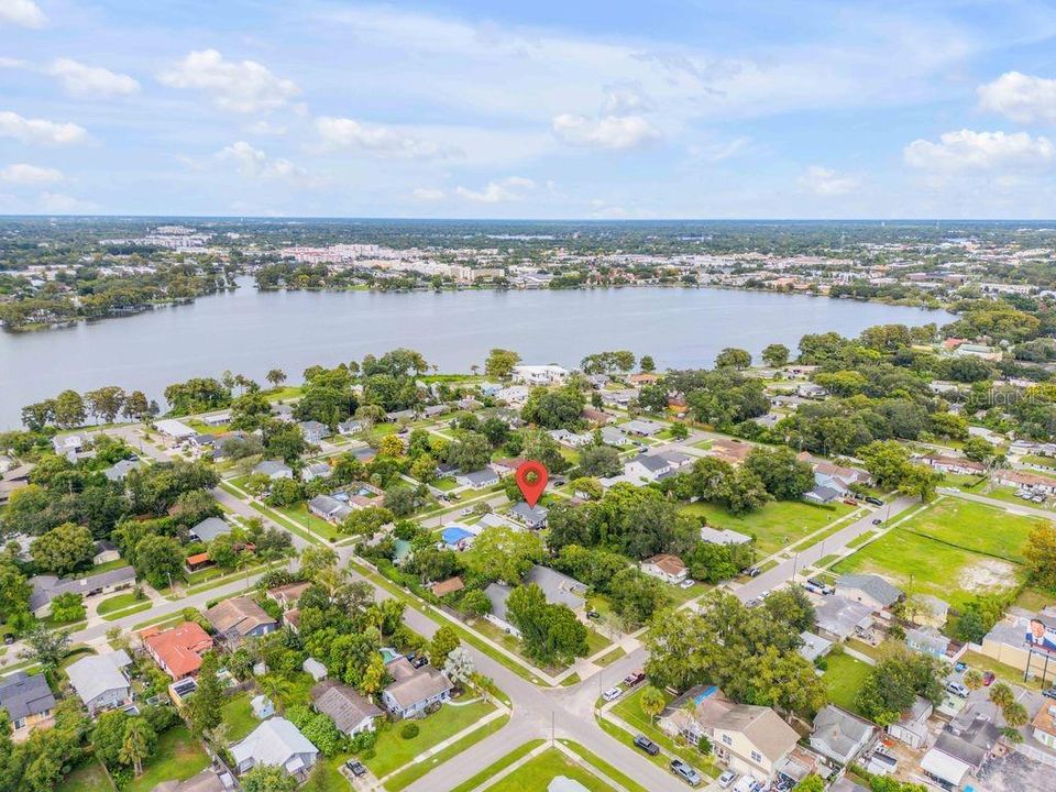 Под контрактом: $415,000 (2 спален, 1 ванн, 969 Квадратных фут)