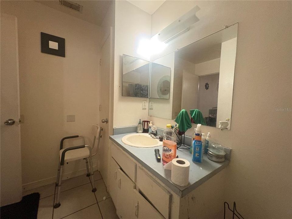 待售: $239,000 (3 贝兹, 2 浴室, 1244 平方英尺)