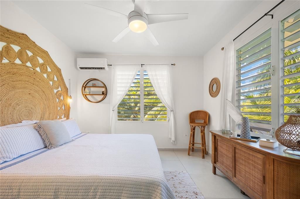 En Venta: $1,995,000 (10 camas, 5 baños, 3583 Pies cuadrados)