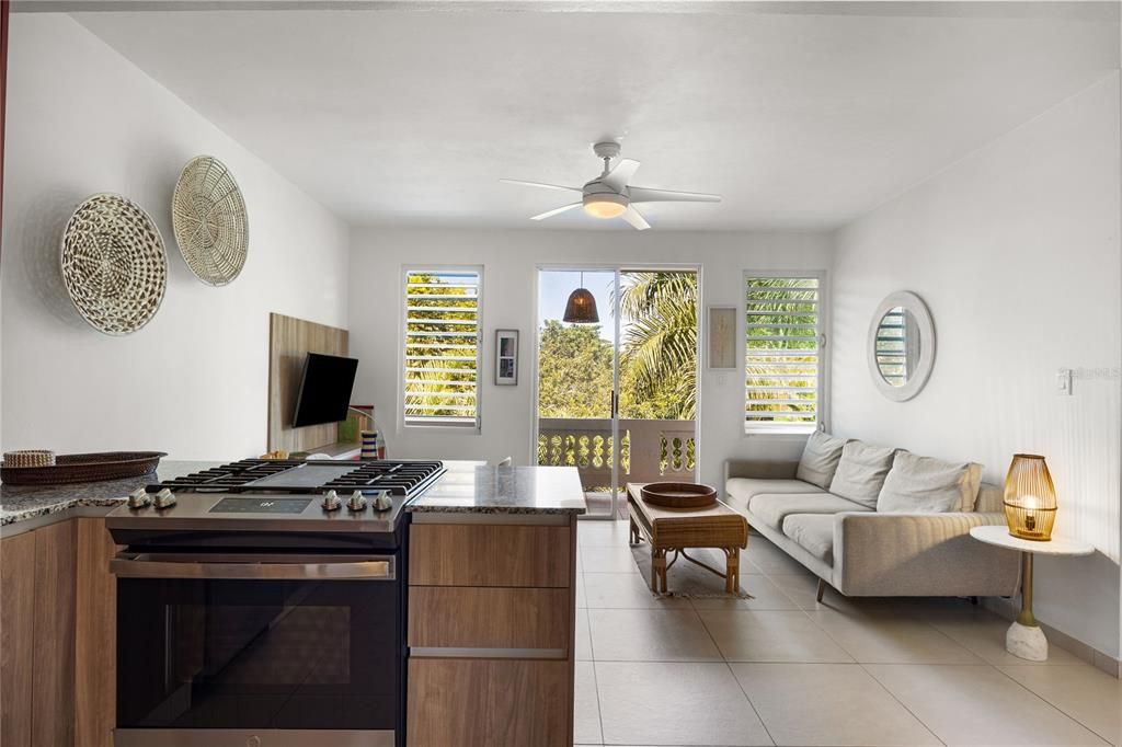 En Venta: $1,995,000 (10 camas, 5 baños, 3583 Pies cuadrados)