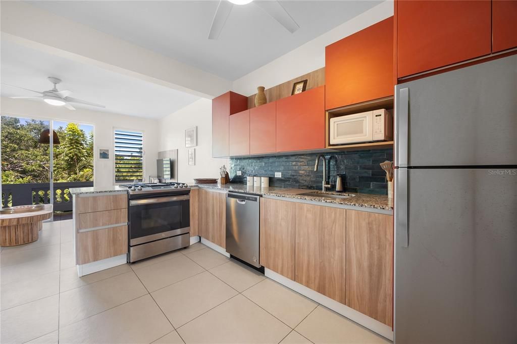 En Venta: $1,995,000 (10 camas, 5 baños, 3583 Pies cuadrados)