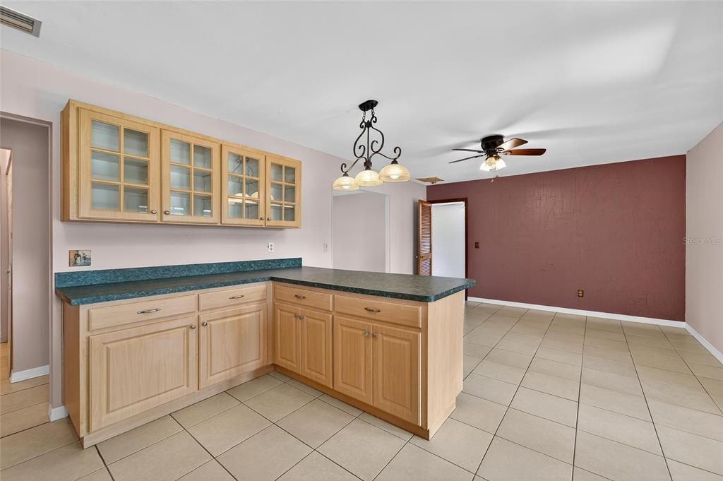 En Venta: $375,000 (3 camas, 2 baños, 1656 Pies cuadrados)