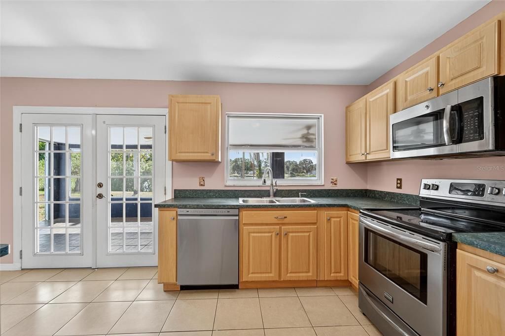 En Venta: $375,000 (3 camas, 2 baños, 1656 Pies cuadrados)