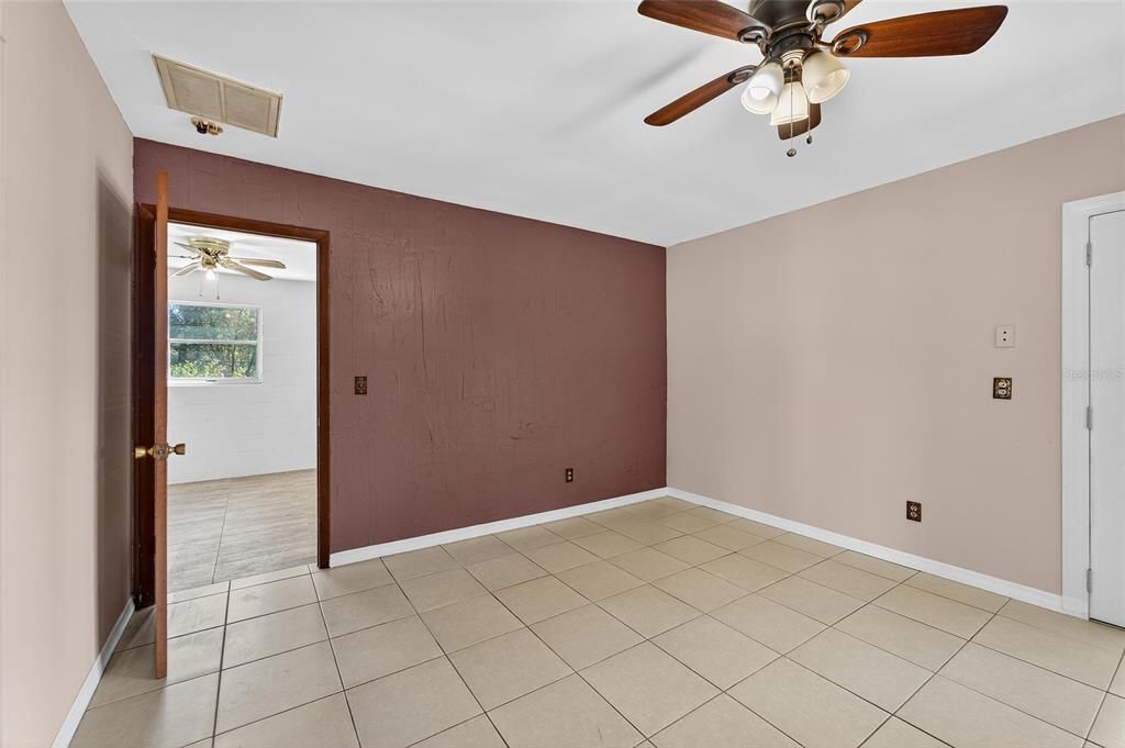 En Venta: $375,000 (3 camas, 2 baños, 1656 Pies cuadrados)