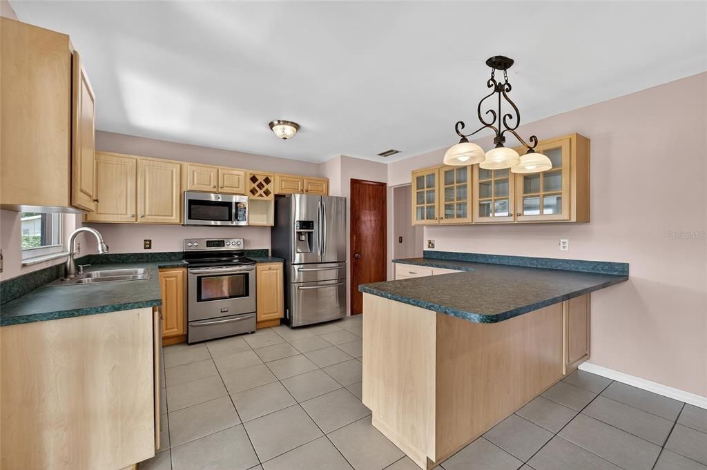 En Venta: $375,000 (3 camas, 2 baños, 1656 Pies cuadrados)