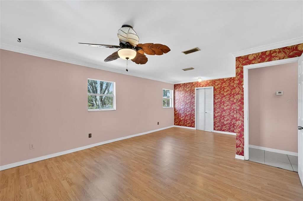 En Venta: $375,000 (3 camas, 2 baños, 1656 Pies cuadrados)