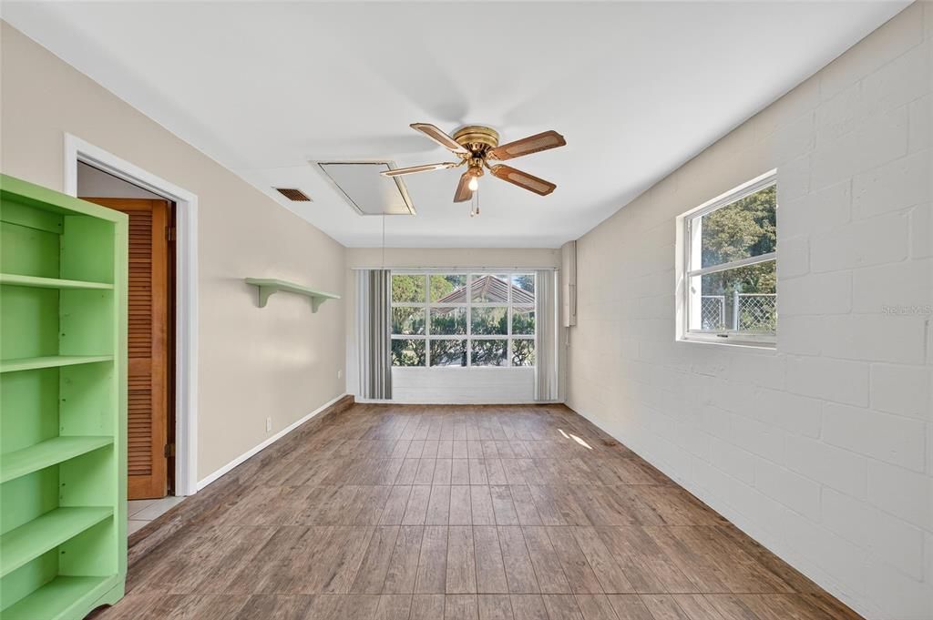 En Venta: $375,000 (3 camas, 2 baños, 1656 Pies cuadrados)