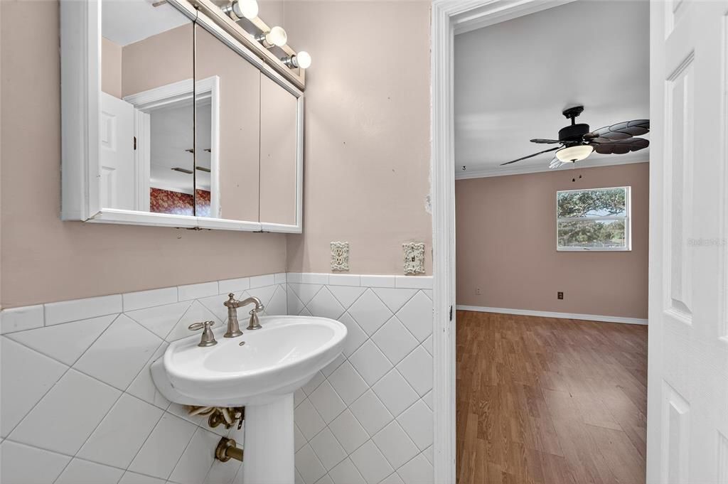 En Venta: $375,000 (3 camas, 2 baños, 1656 Pies cuadrados)