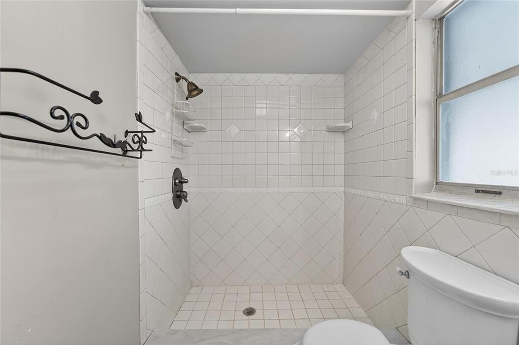 En Venta: $375,000 (3 camas, 2 baños, 1656 Pies cuadrados)