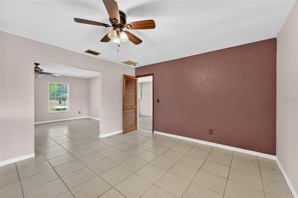 En Venta: $375,000 (3 camas, 2 baños, 1656 Pies cuadrados)