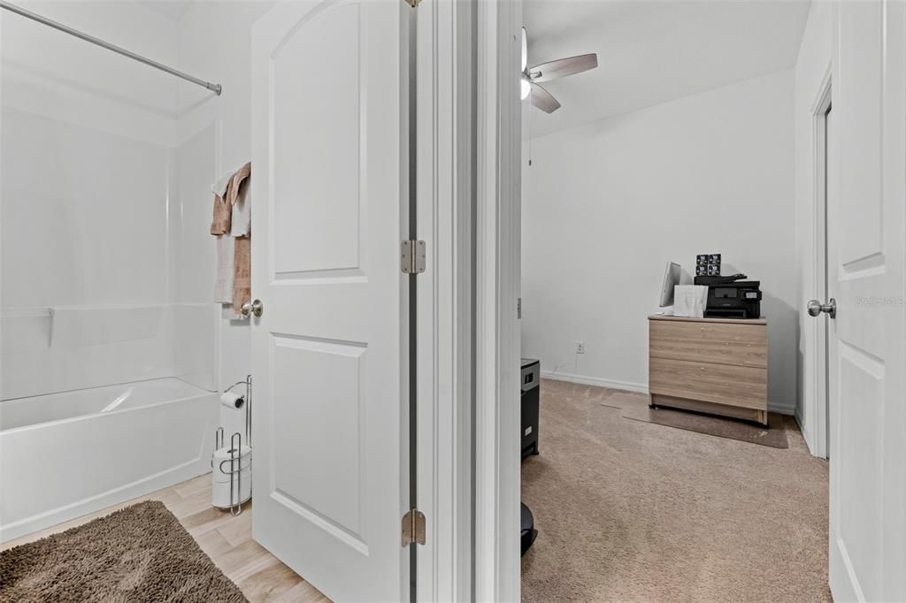 For Sale: $326,000 (3 beds, 2 baths, 1562 Square Feet)