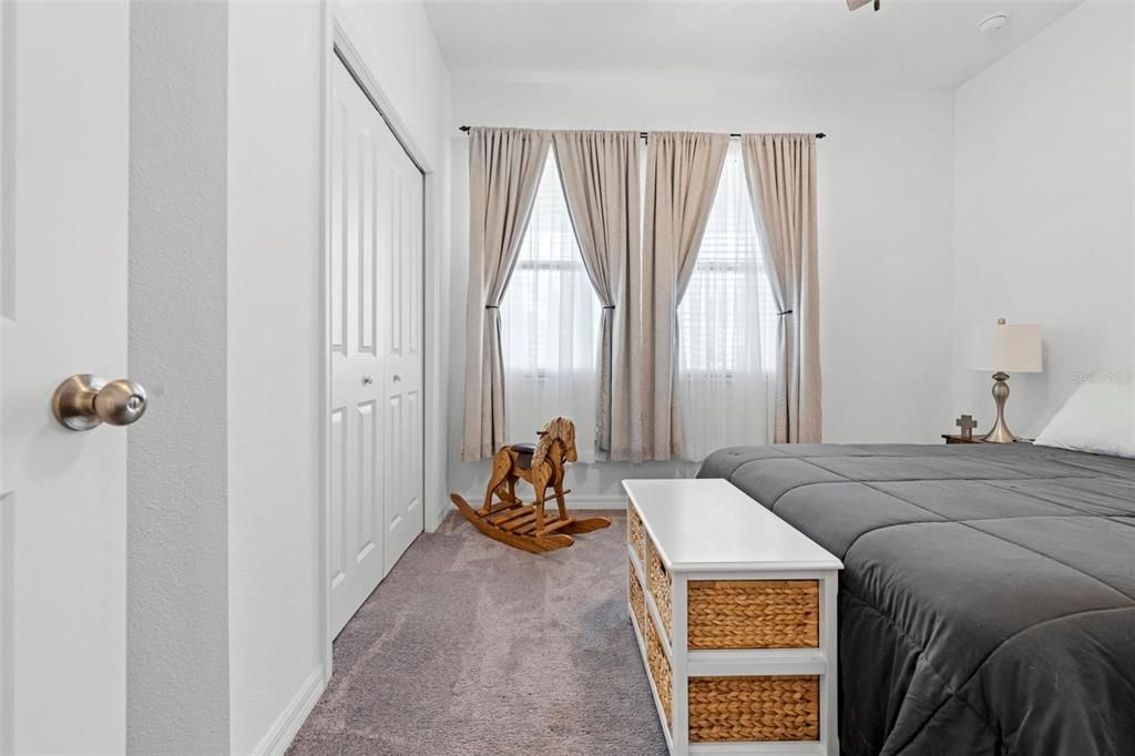 For Sale: $326,000 (3 beds, 2 baths, 1562 Square Feet)