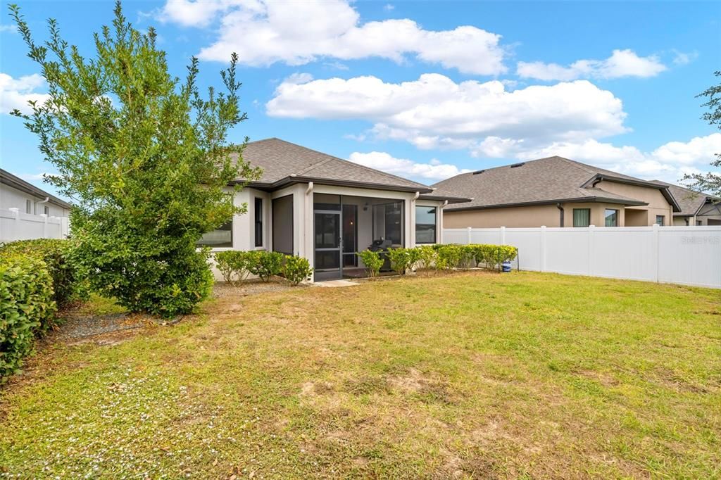 For Sale: $326,000 (3 beds, 2 baths, 1562 Square Feet)