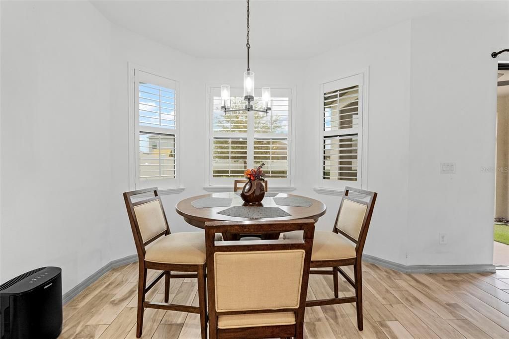 For Sale: $326,000 (3 beds, 2 baths, 1562 Square Feet)