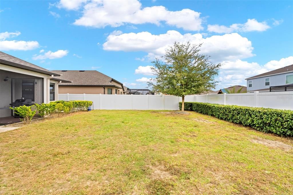 For Sale: $326,000 (3 beds, 2 baths, 1562 Square Feet)