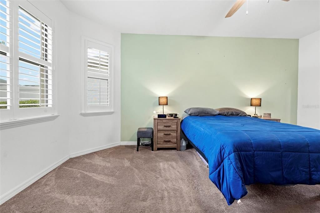 For Sale: $326,000 (3 beds, 2 baths, 1562 Square Feet)