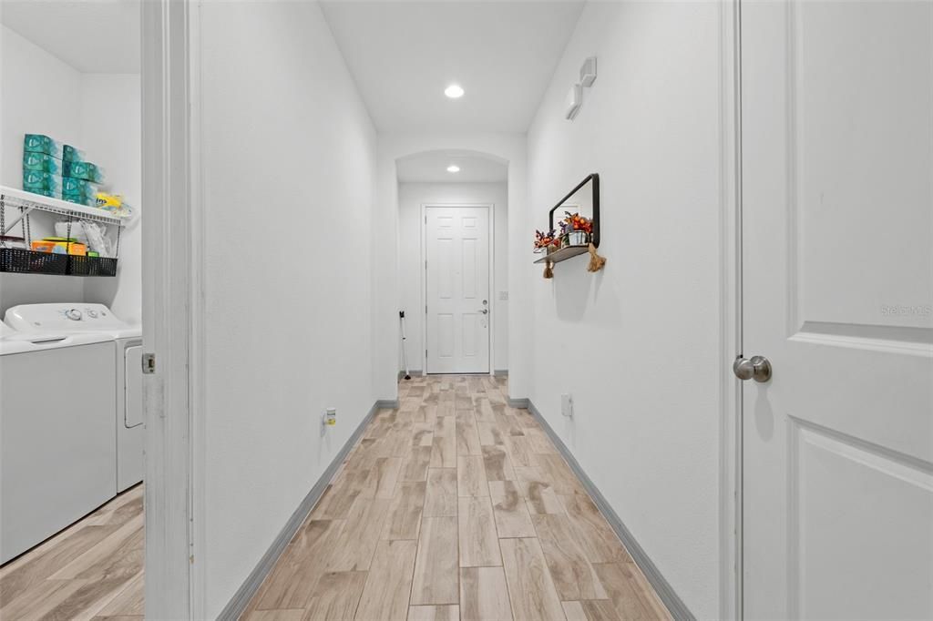 For Sale: $326,000 (3 beds, 2 baths, 1562 Square Feet)