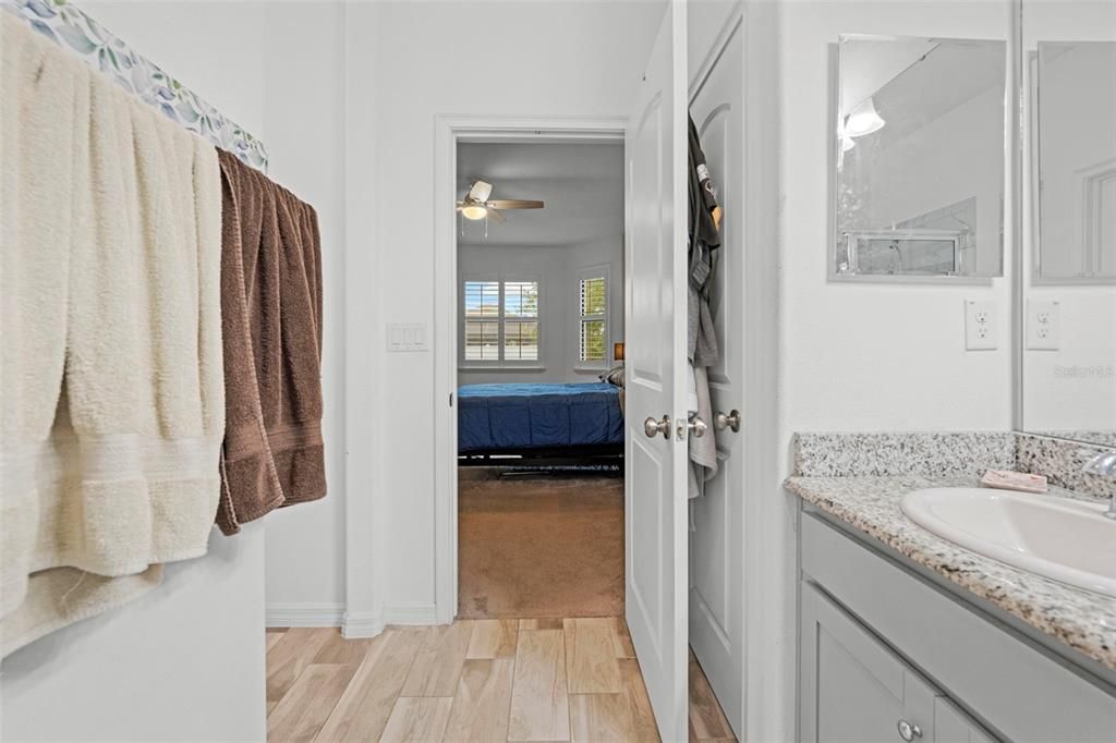 For Sale: $326,000 (3 beds, 2 baths, 1562 Square Feet)