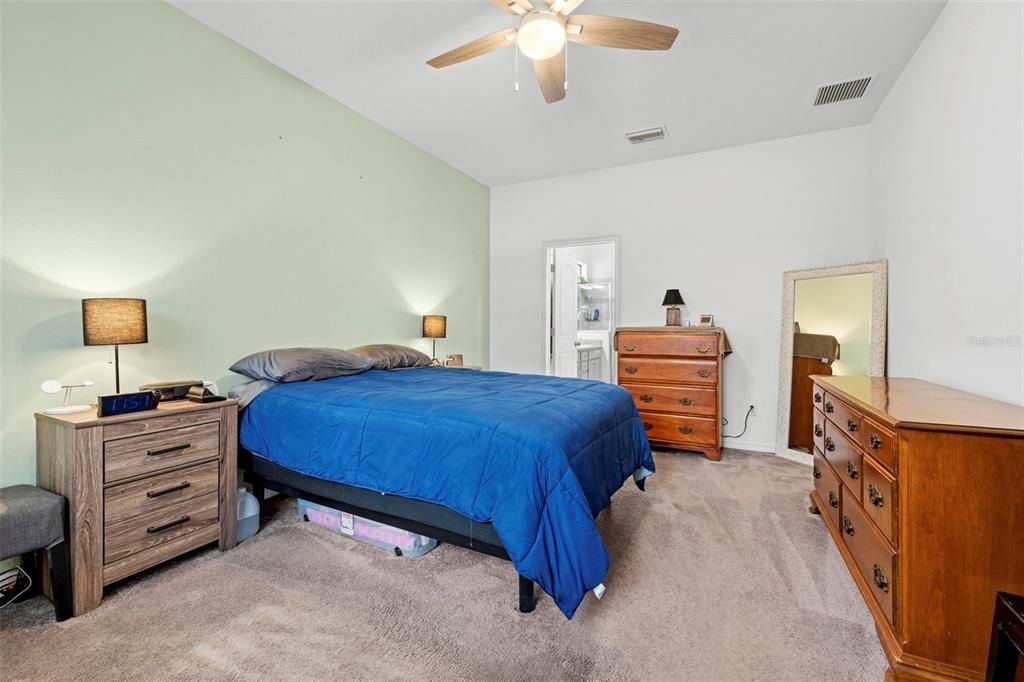 For Sale: $326,000 (3 beds, 2 baths, 1562 Square Feet)