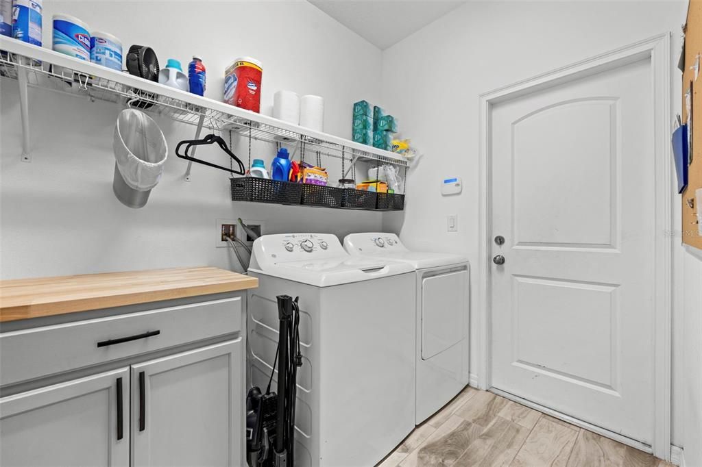 For Sale: $326,000 (3 beds, 2 baths, 1562 Square Feet)