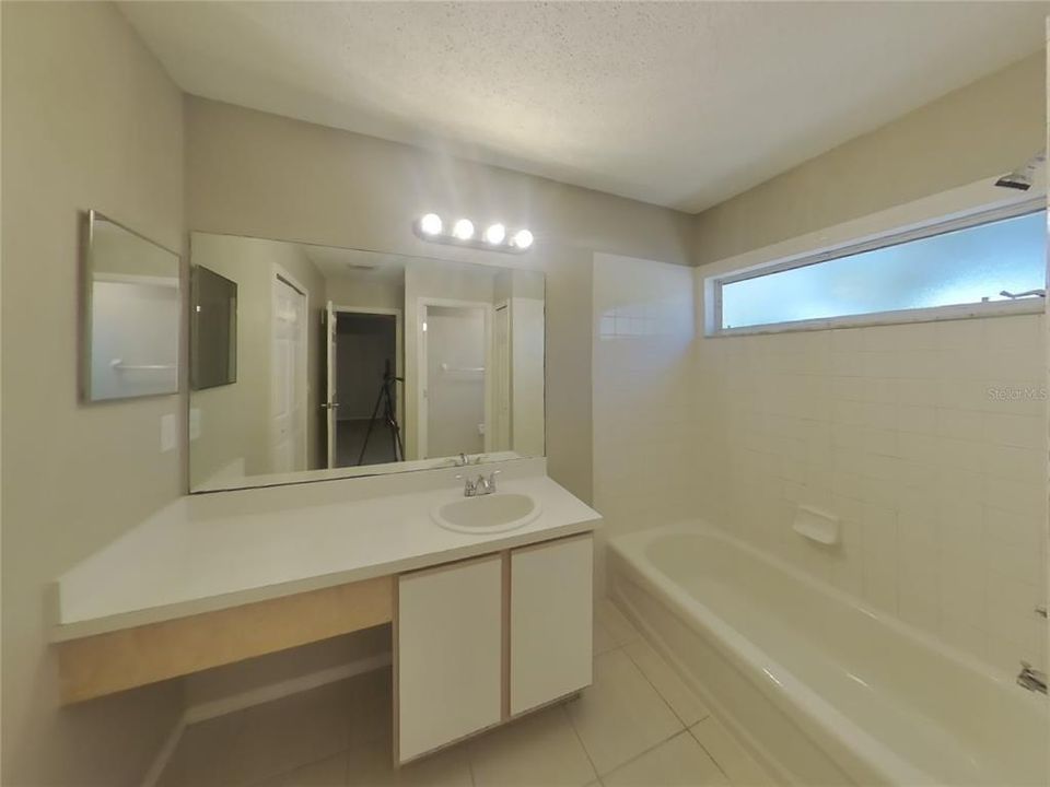 出租: $1,789 (3 贝兹, 2 浴室, 1456 平方英尺)