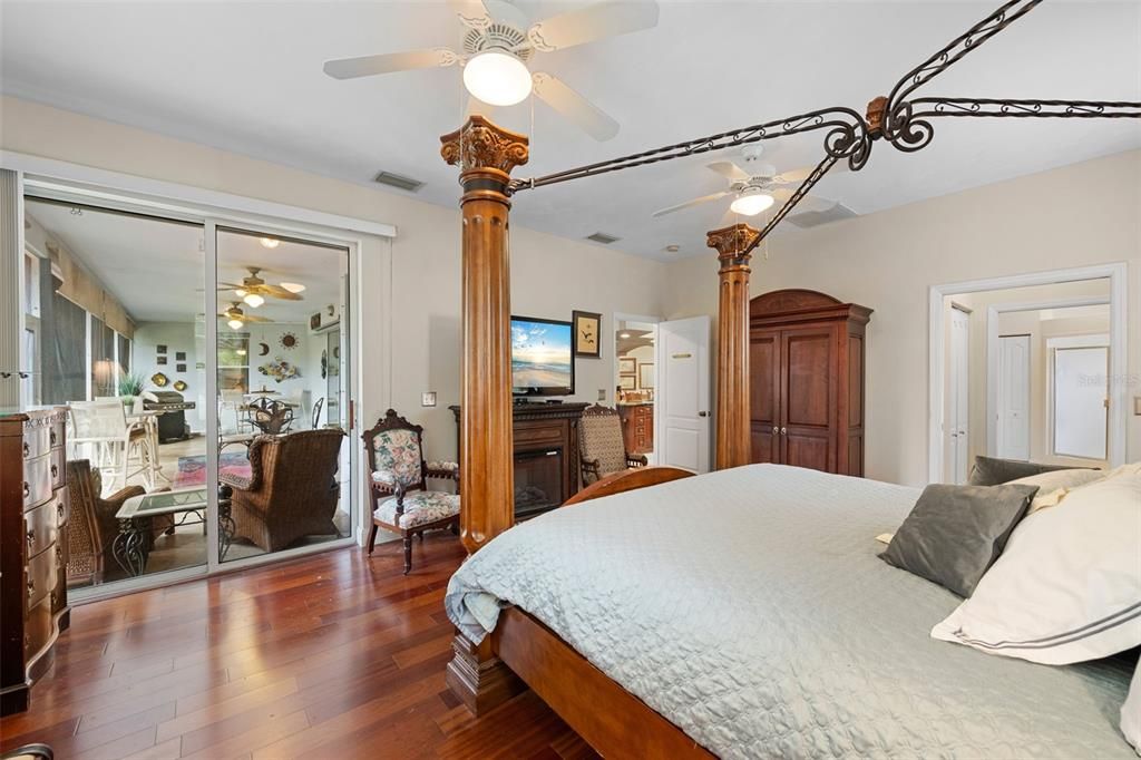 For Sale: $740,000 (3 beds, 2 baths, 2251 Square Feet)