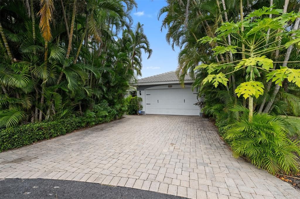 For Sale: $740,000 (3 beds, 2 baths, 2251 Square Feet)