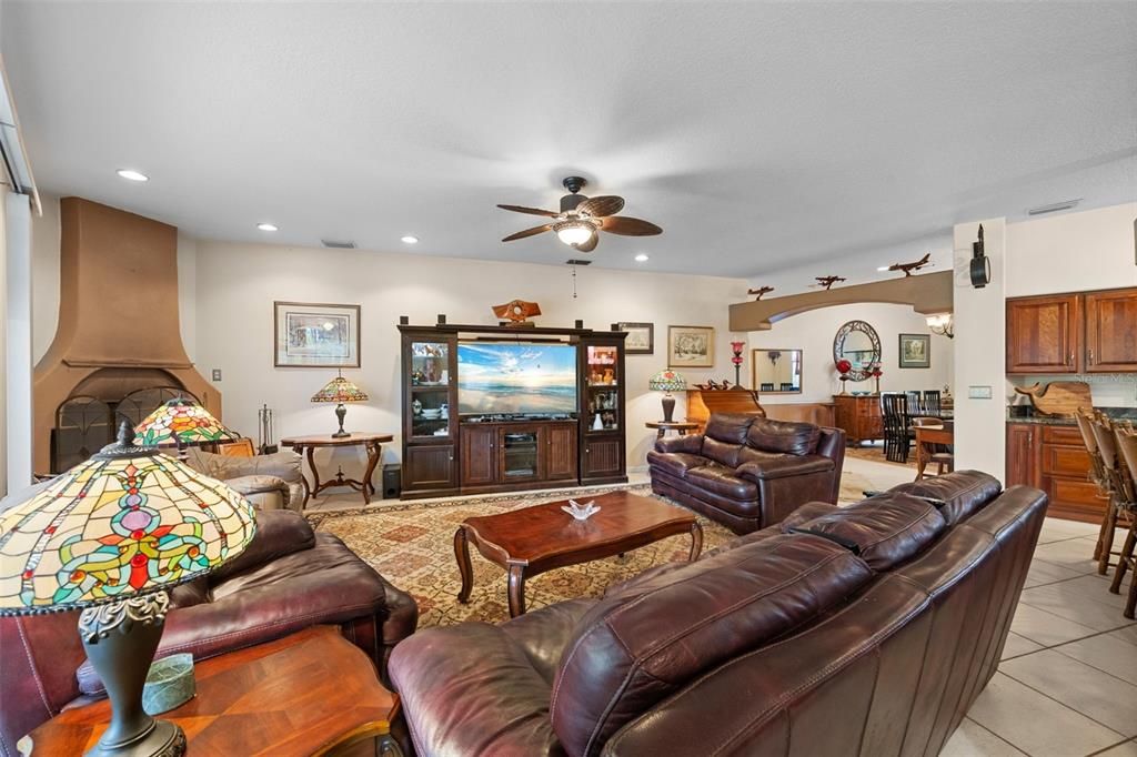 For Sale: $740,000 (3 beds, 2 baths, 2251 Square Feet)