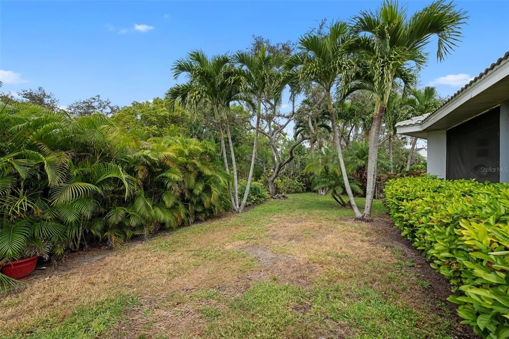 For Sale: $740,000 (3 beds, 2 baths, 2251 Square Feet)