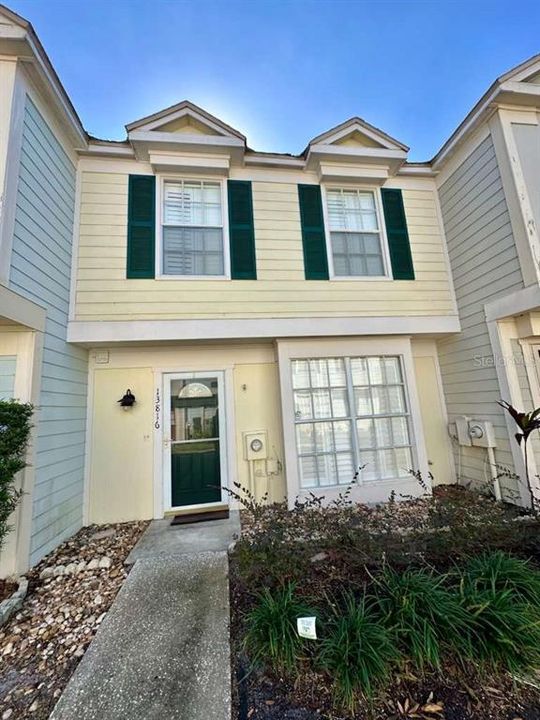 For Sale: $250,000 (2 beds, 2 baths, 1261 Square Feet)